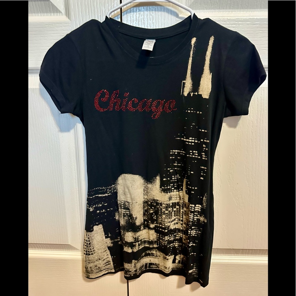 Chicago letter black top